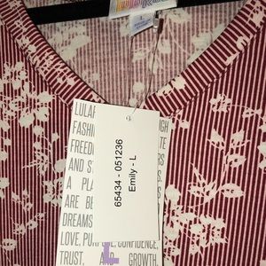 LuLaRoe Dresses - NWT - Lularoe Emily T-shirt dress LuLaRoe Dresses - NWT - Lularoe Emily T-shirt dress